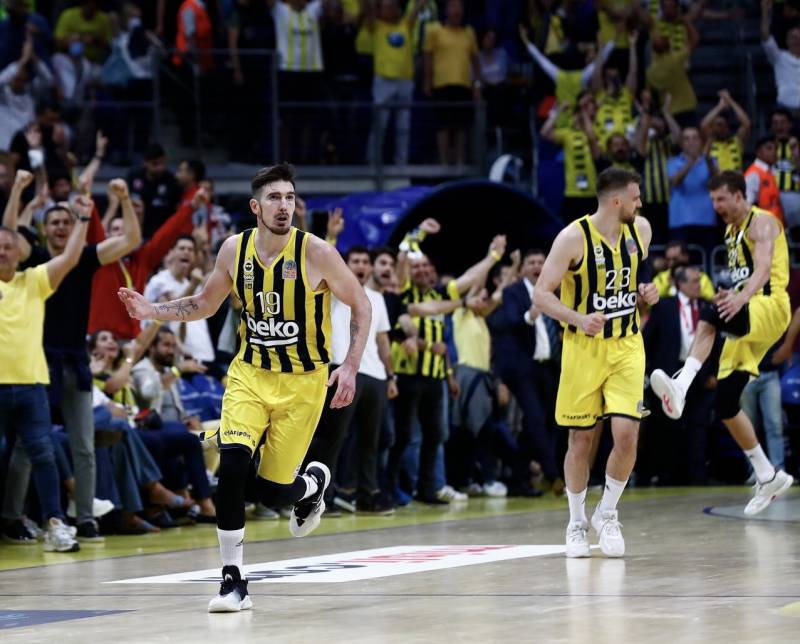 Interview Nando De Colo : 