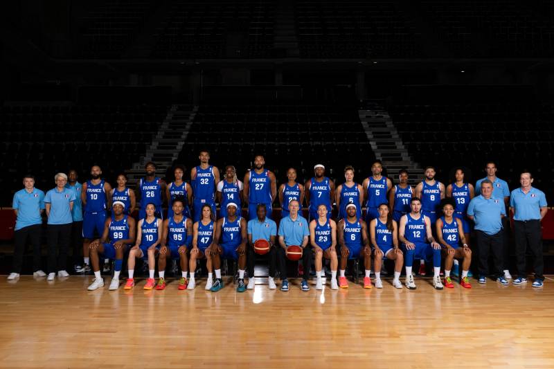 Les Bleues avec les Bleus
