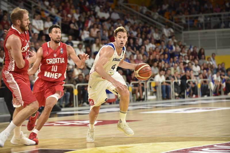 Les Bleus craquent dans les dernières minutes