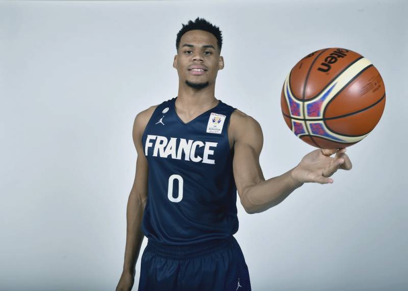 Elie Okobo remplace Amine Noua, forfait