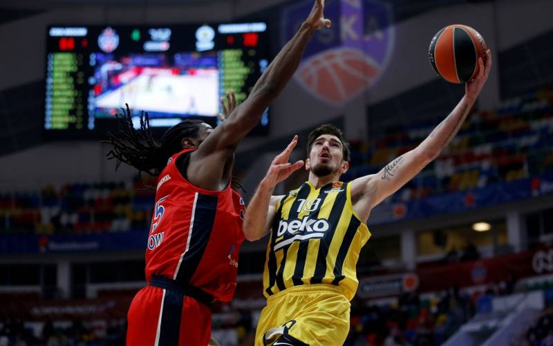 Nando De Colo devient le 3e meilleur marqueur de l'histoire des Coupes d'Europe