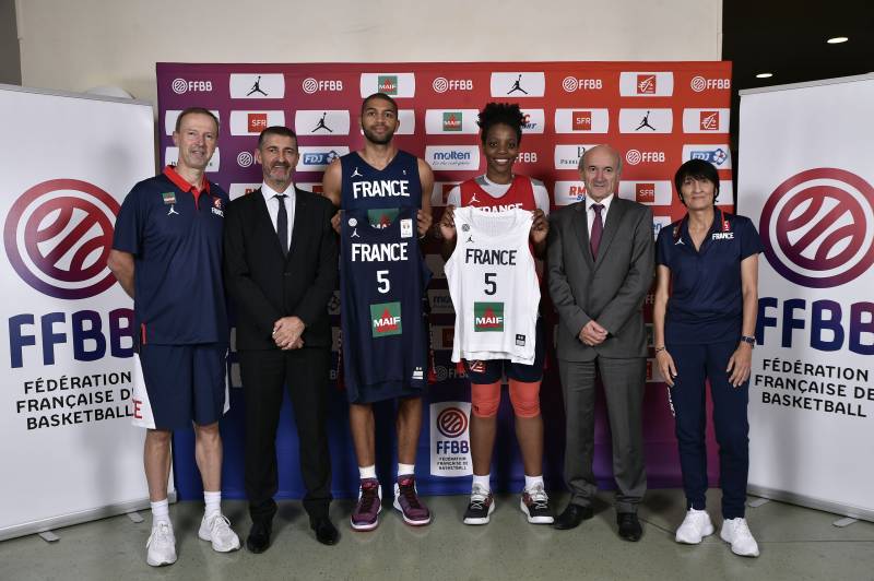 La FFBB et la MAIF présentent le nouveau maillot des Équipes de France